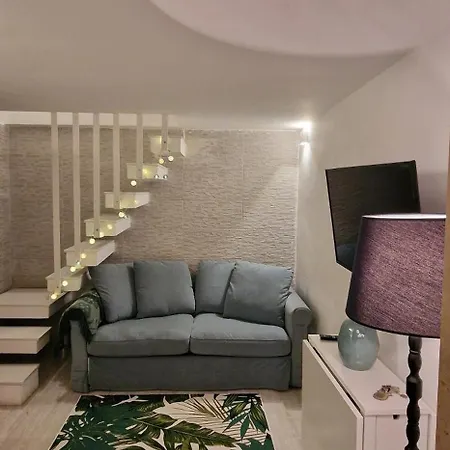 Apartment Di Paola Via Crisanzio *