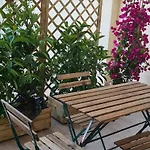 Di Paola Via Crisanzio Appartement