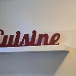 Di Paola Via Crisanzio Apartmán *