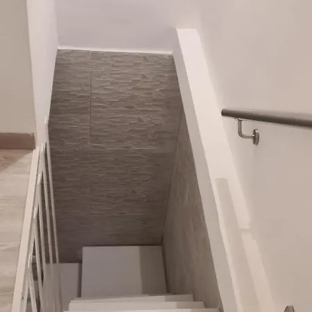 Di Paola Via Crisanzio Lägenhet Bari
