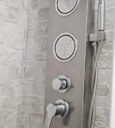 Di Paola Via Crisanzio Appartamento *