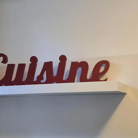 Di Paola Via Crisanzio شقة *